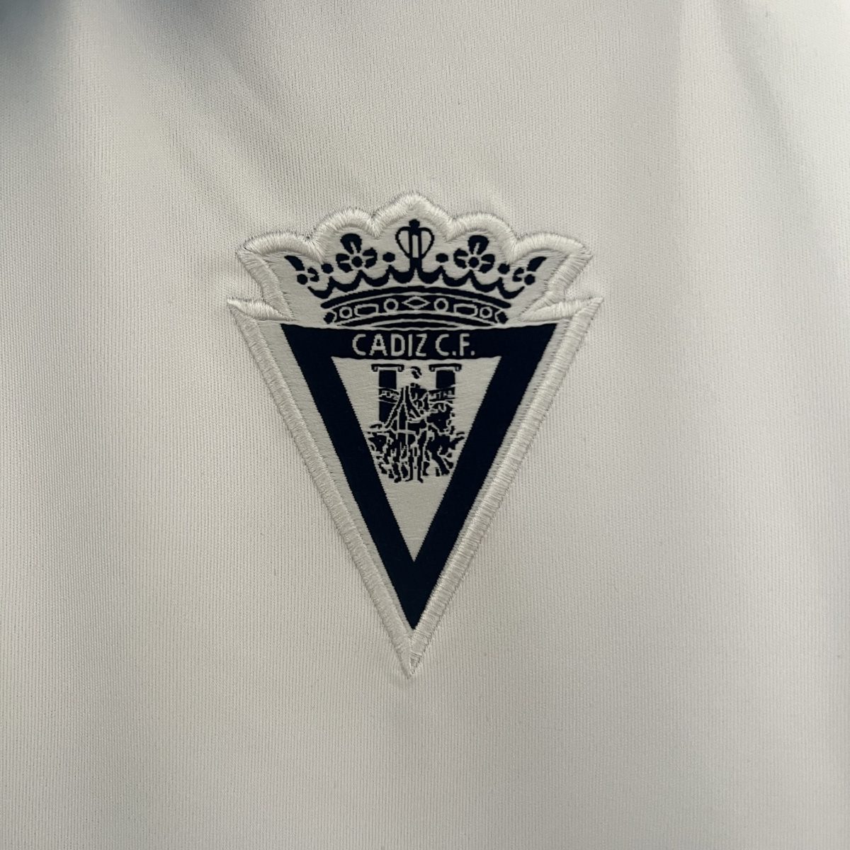 Camiseta Cádiz FC 2024/25 - Imagen 3