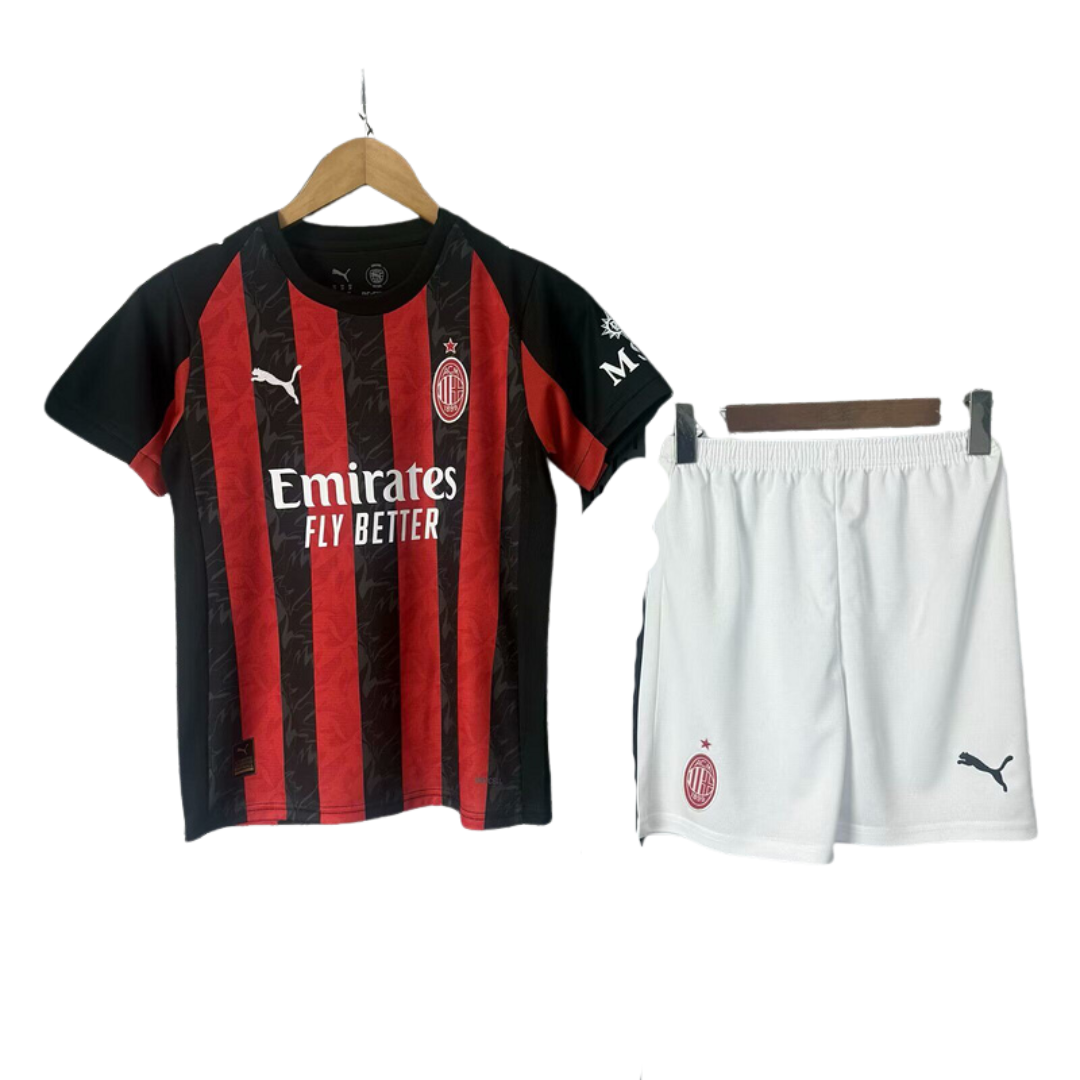 Conjunto Niño AC Milán 2025/26